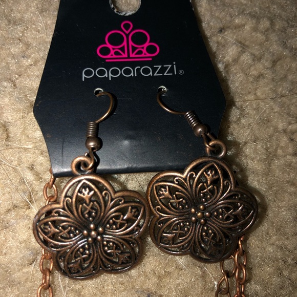 Paparazzi Jewry - Picture 3 of 11